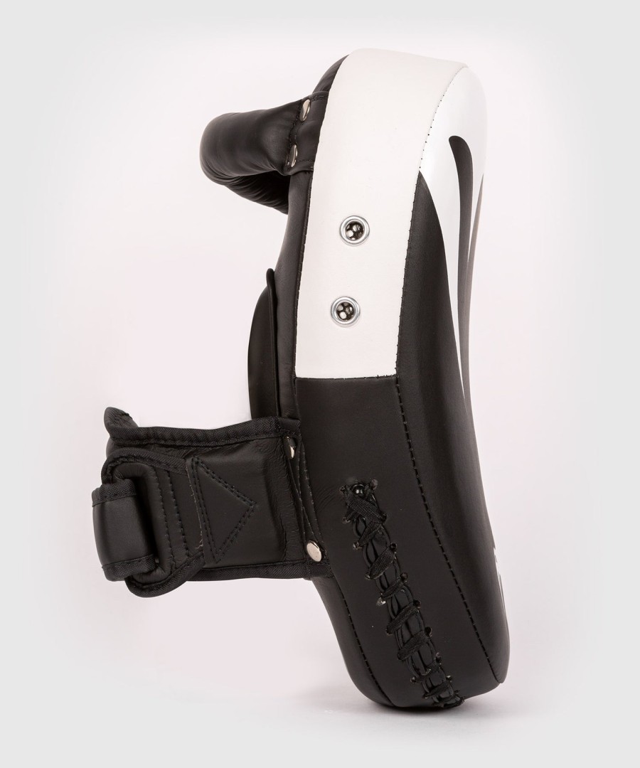 venum kick boxing gear 2.0 micro fiber small paws - blackwhite