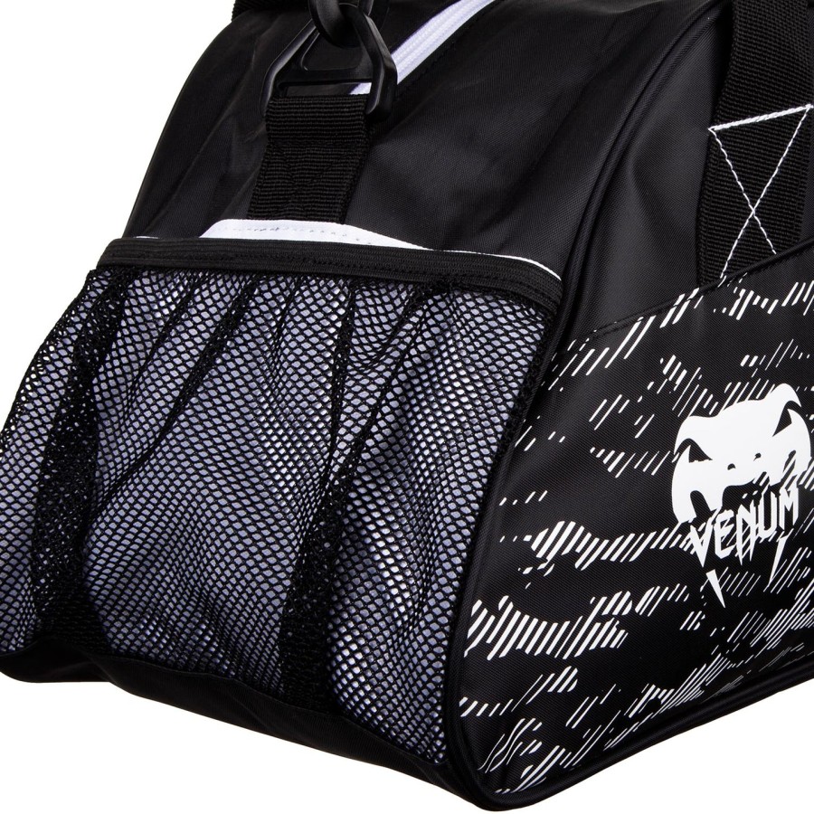 venum camoline sports bag