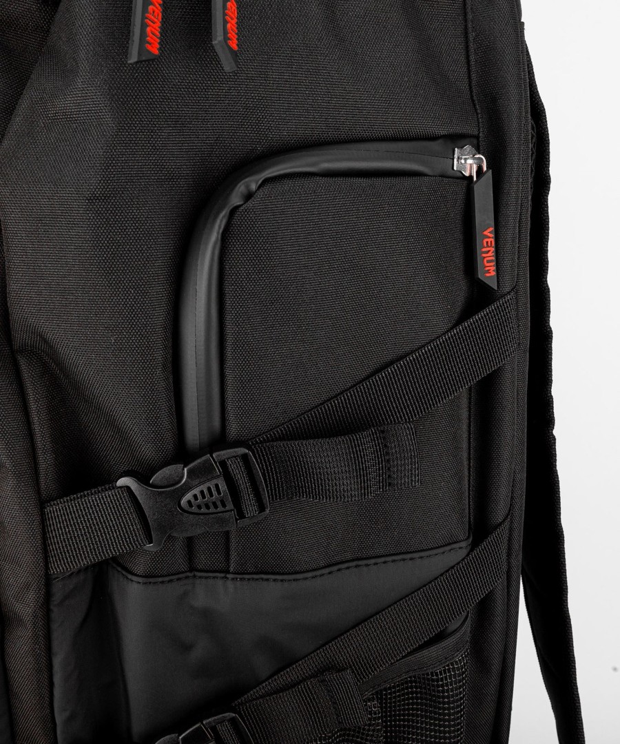 venum challenger xtrem evo backpack - blackred