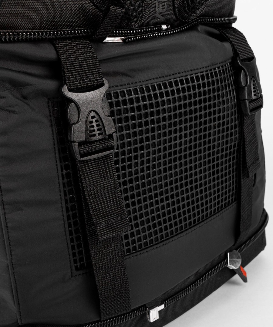 venum challenger xtrem evo backpack - blackred