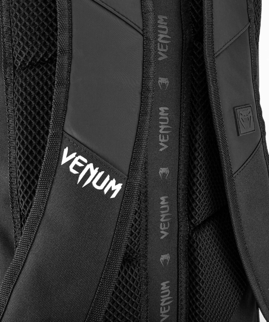 venum challenger xtrem evo backpack - blackwhite