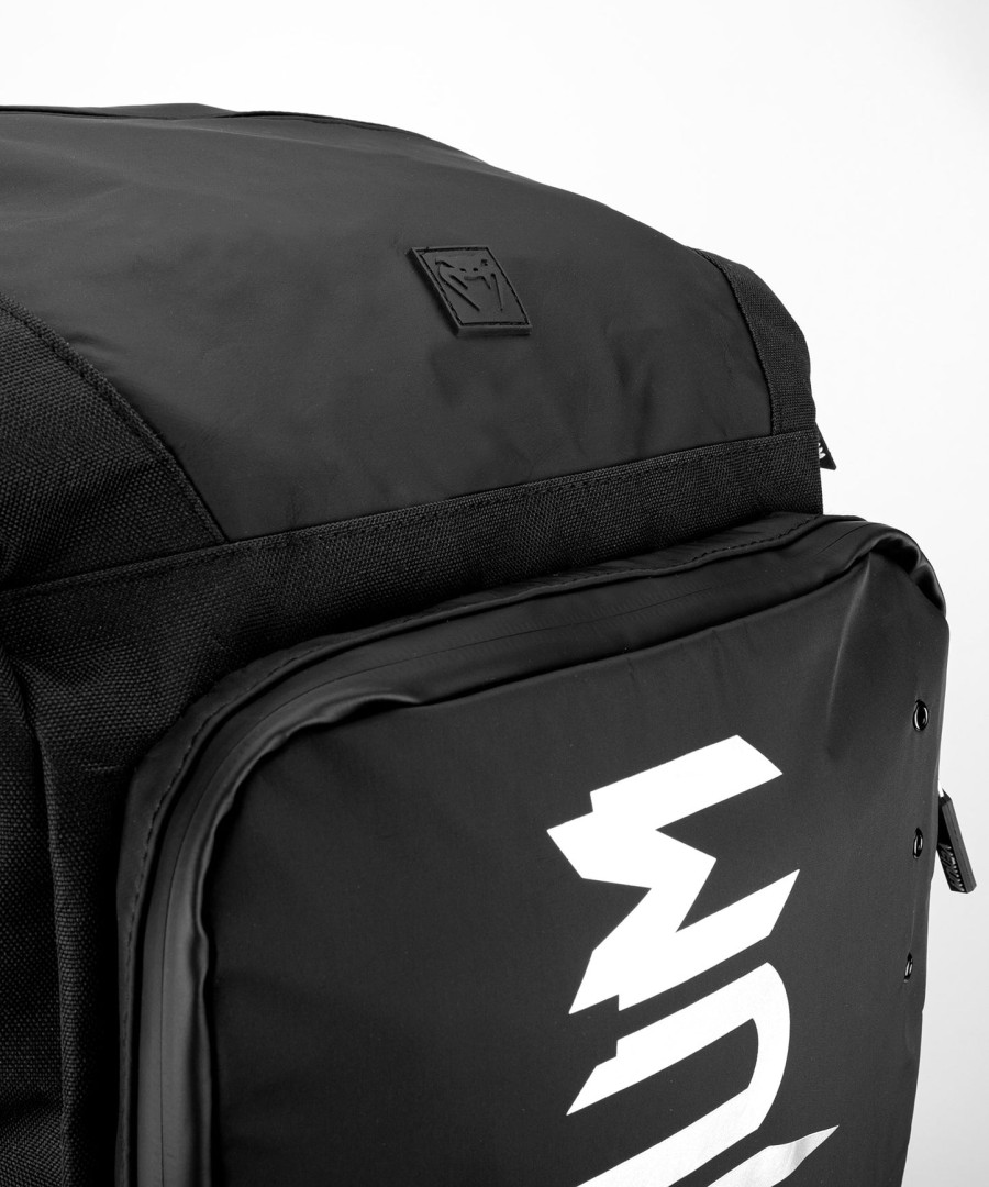 venum challenger xtrem evo backpack - blackwhite