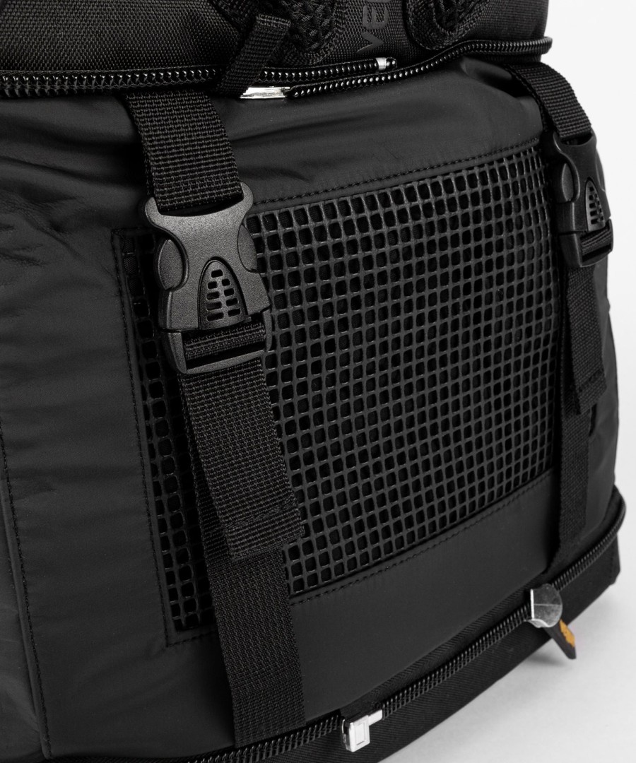 venum challenger xtrem evo backpack - blackgold