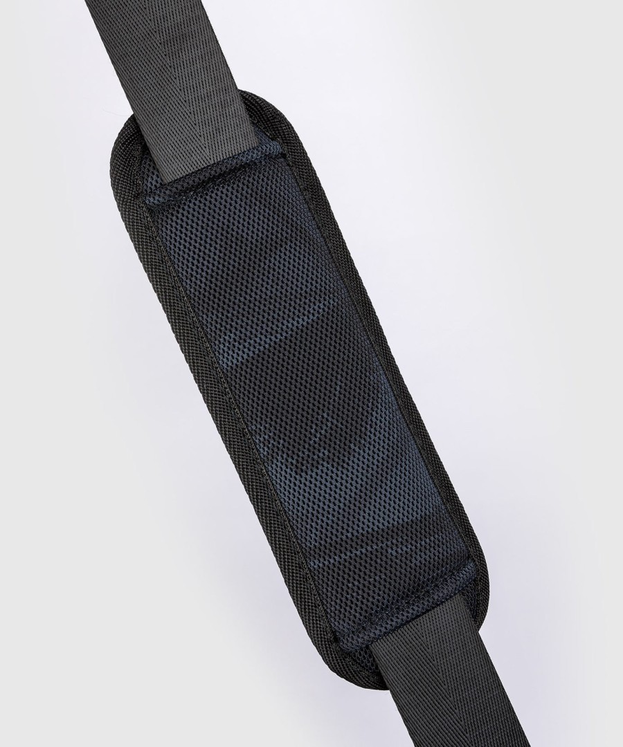 venum electron 3.0 sport bag - black