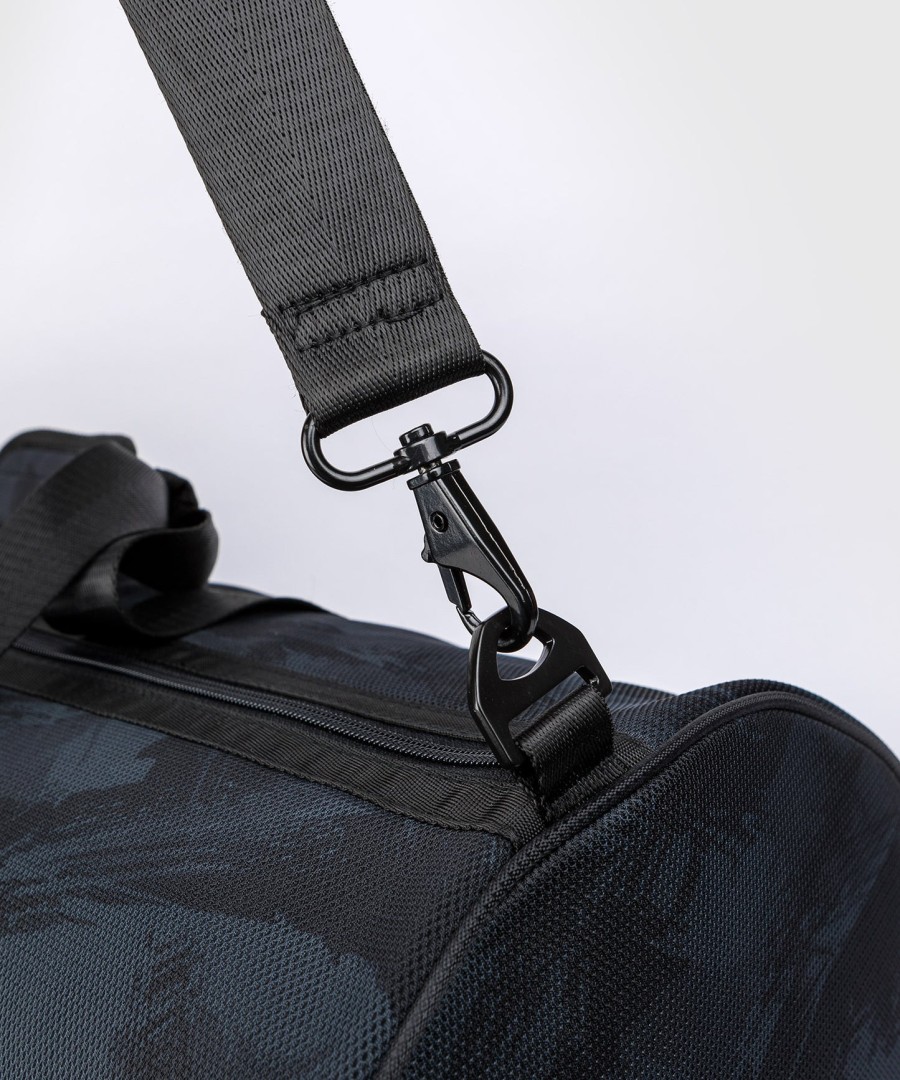 venum electron 3.0 sport bag - black