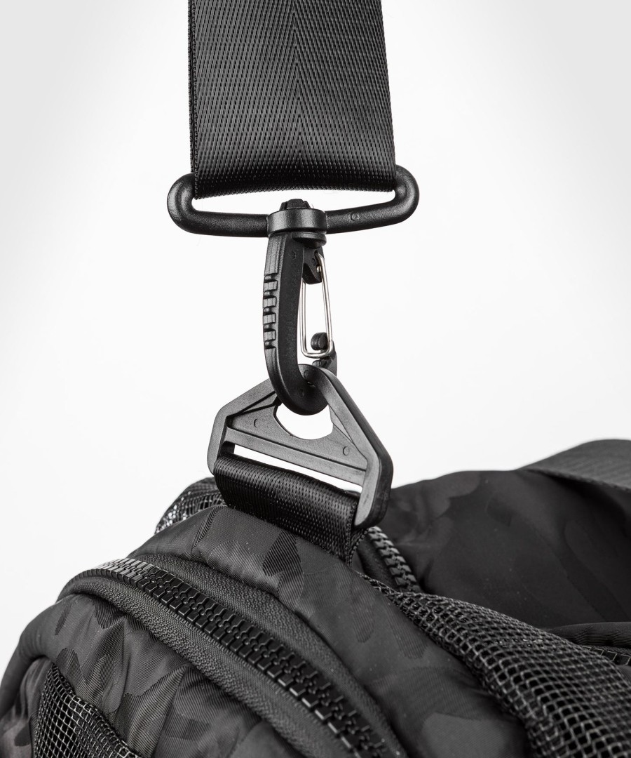 venum trainer lite sport bag - blackdark camo