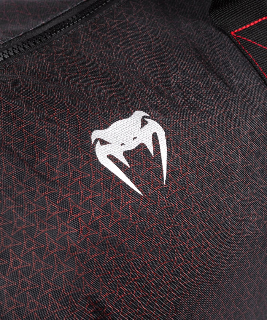 venum x dodge banshee sports bag - black