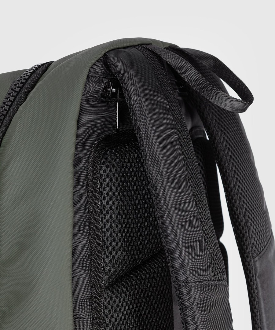 venum evo 2 backpack - blackkhaki
