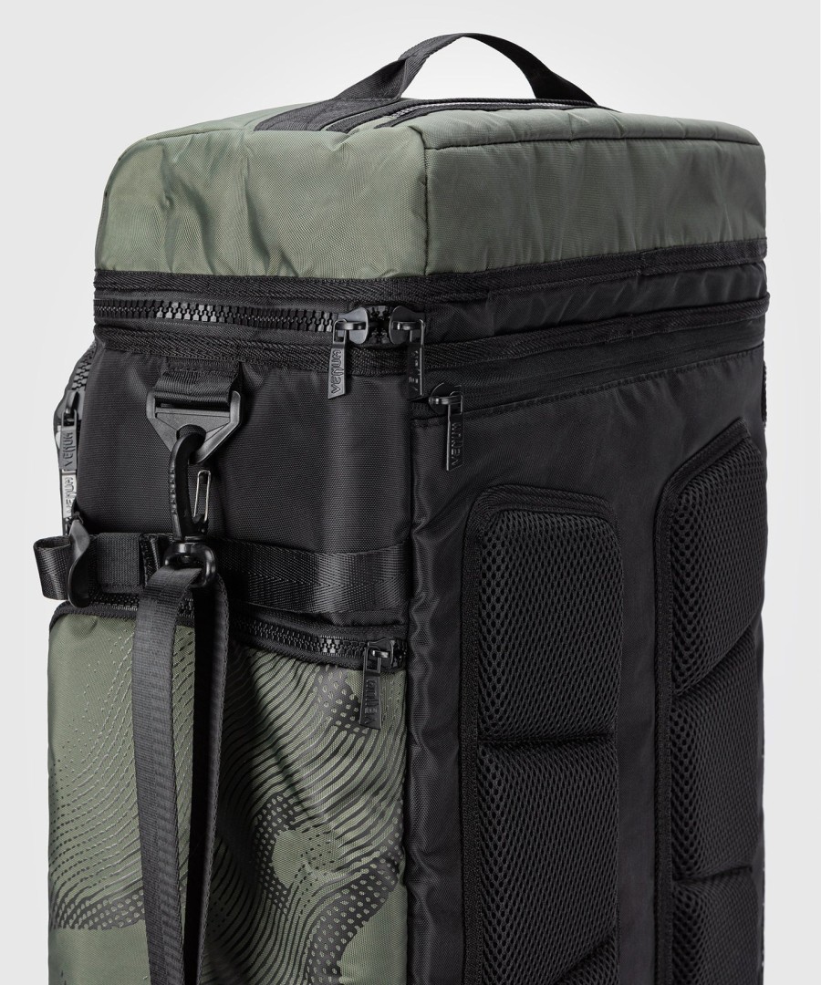venum trainer hybrid sports bag - army green