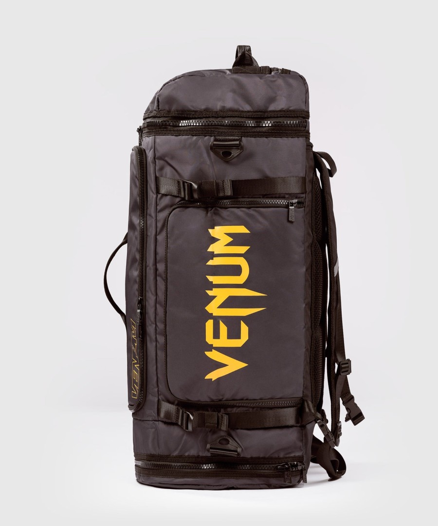 ufc fusion by venum fight week duffle bag - earthen brown