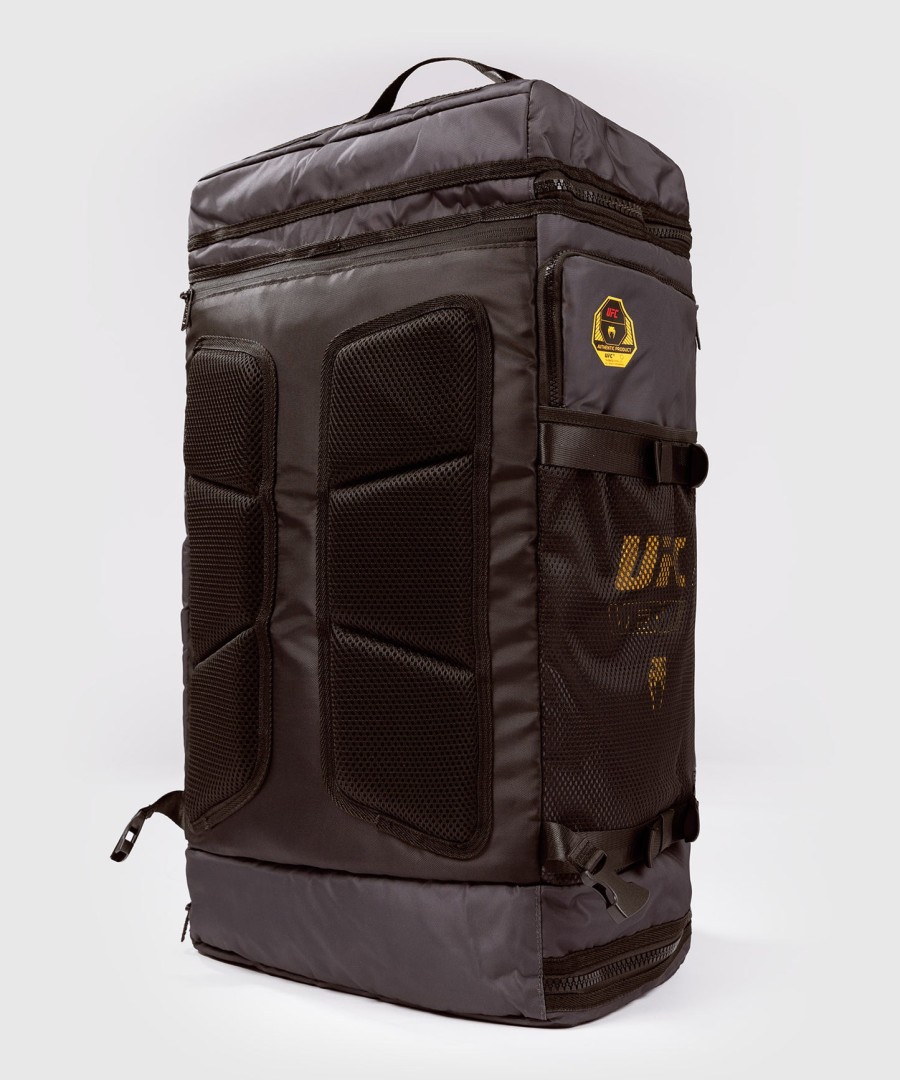 ufc fusion by venum fight week duffle bag - earthen brown