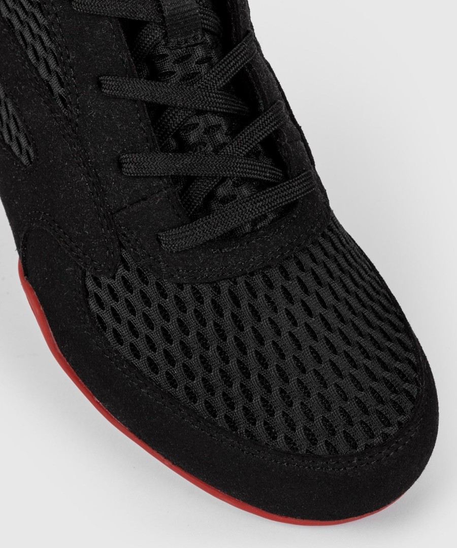 venum contender boxing shoes - blackgoldred