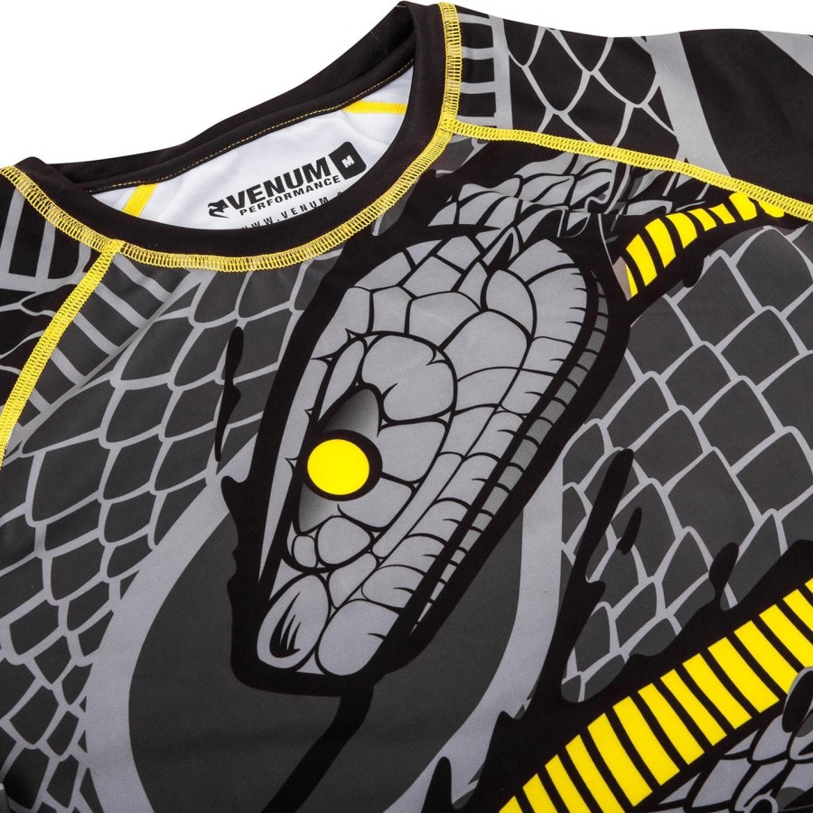 venum snaker rashguard - short sleeves - blackyellow