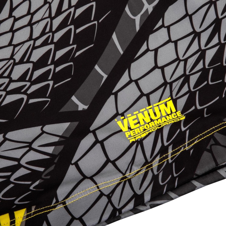 venum snaker rashguard - short sleeves - blackyellow