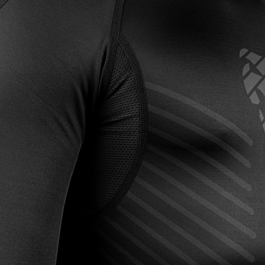 venum plasma rashguard - short sleeves - blackblack