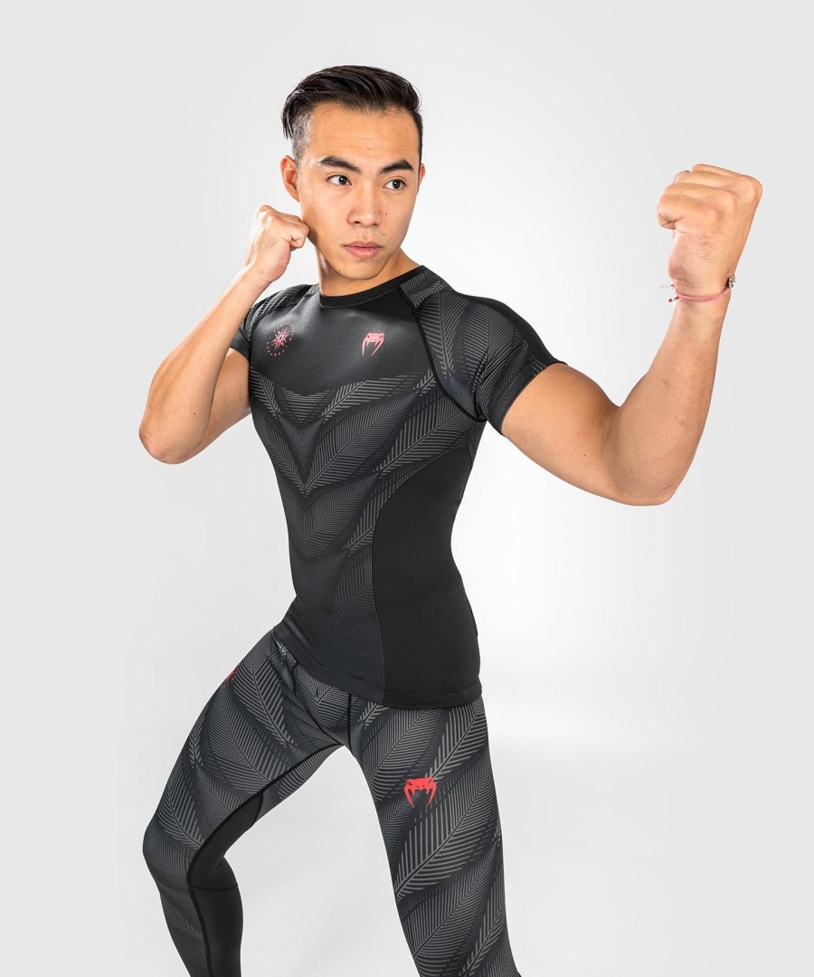 venum phantom rashguard short sleeves - blackred