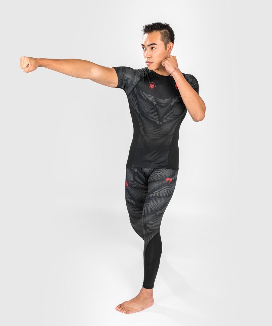 venum phantom rashguard short sleeves - blackred