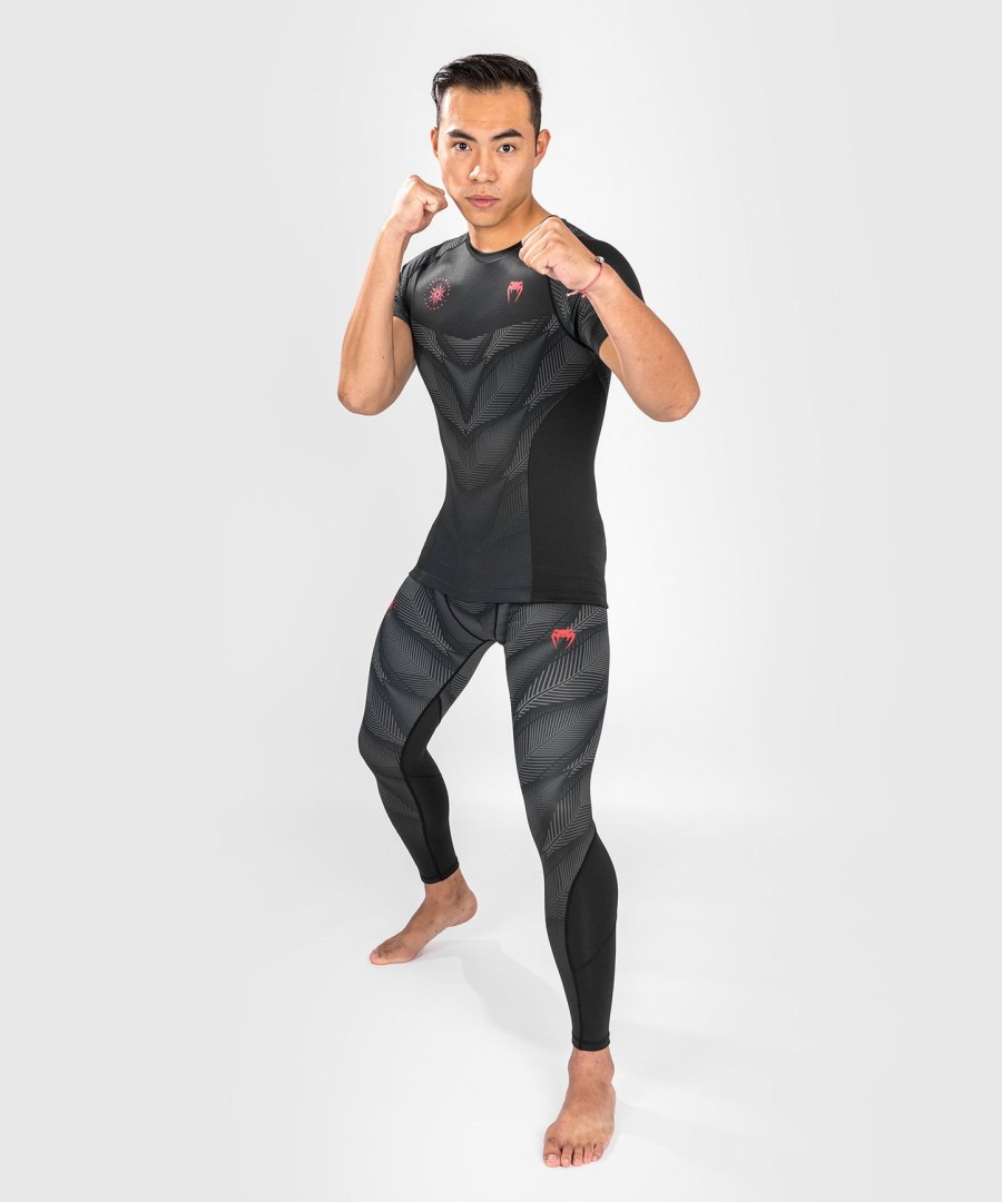 venum phantom rashguard short sleeves - blackred
