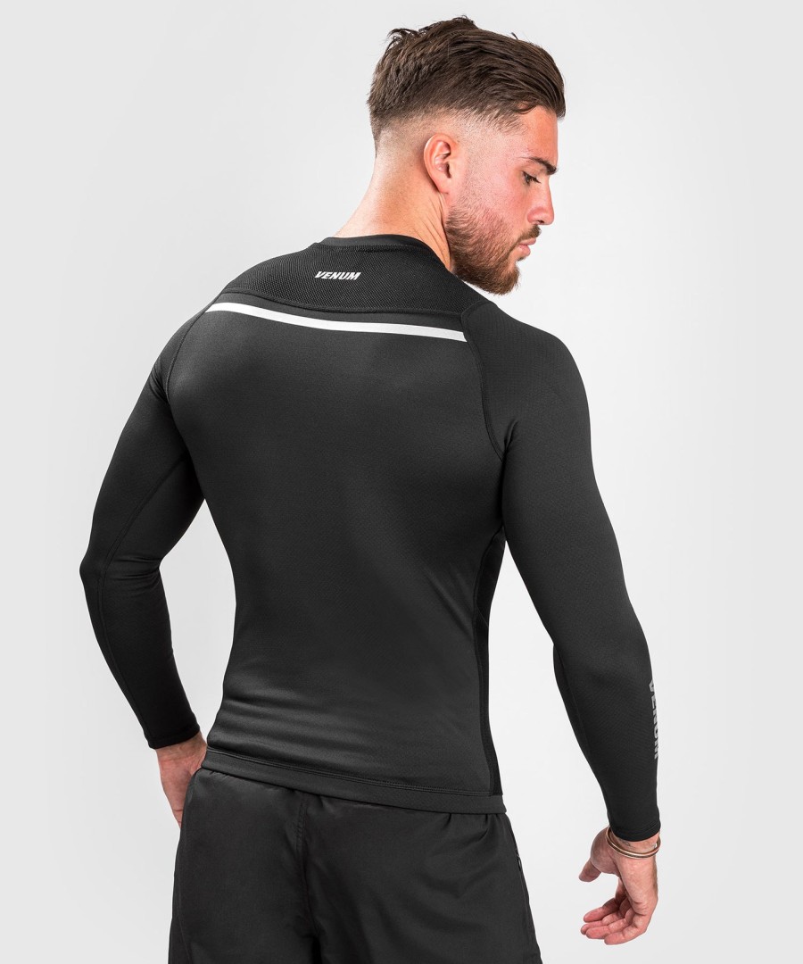 venum jaws 2.0 long sleeves rashguard