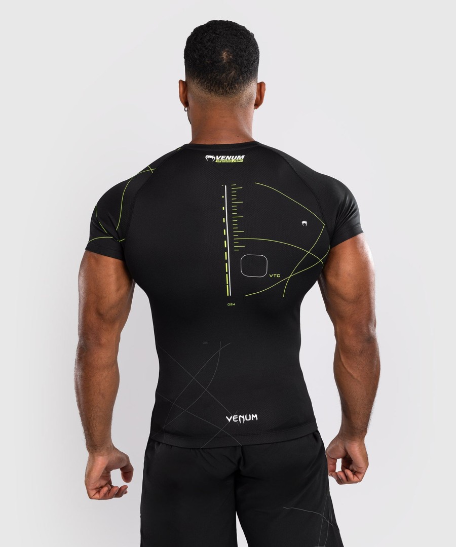 venum training camp 4.0 short sleeve rashguard - blackneon green