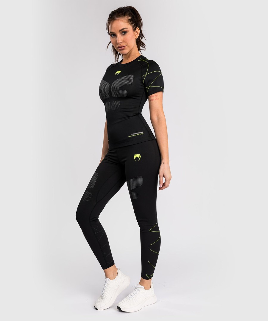 venum training camp 4.0 short sleeve rashguard - blackneon green