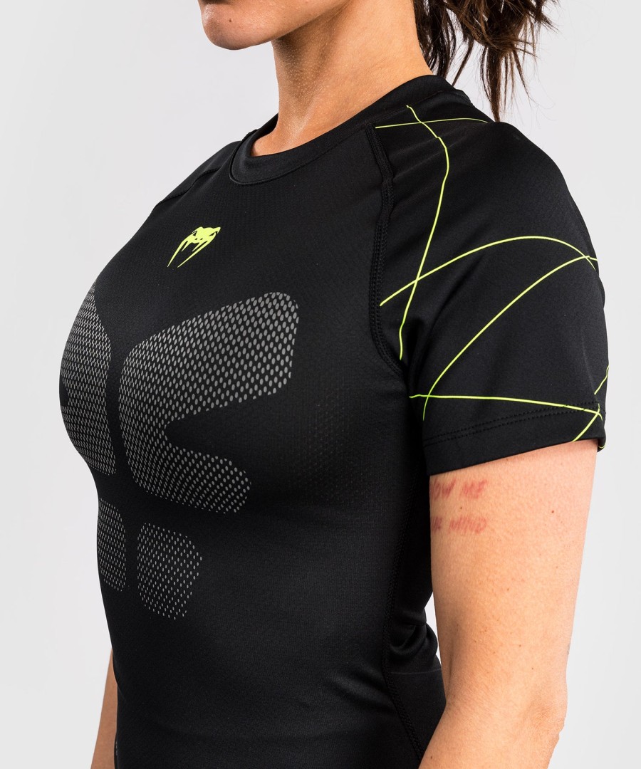 venum training camp 4.0 short sleeve rashguard - blackneon green