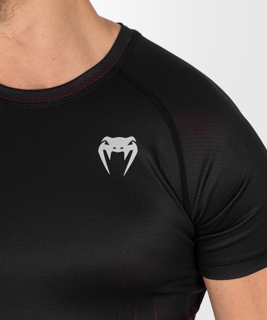 ufc venum performance institute 2.0 men short-sleeve rashguard - blackred