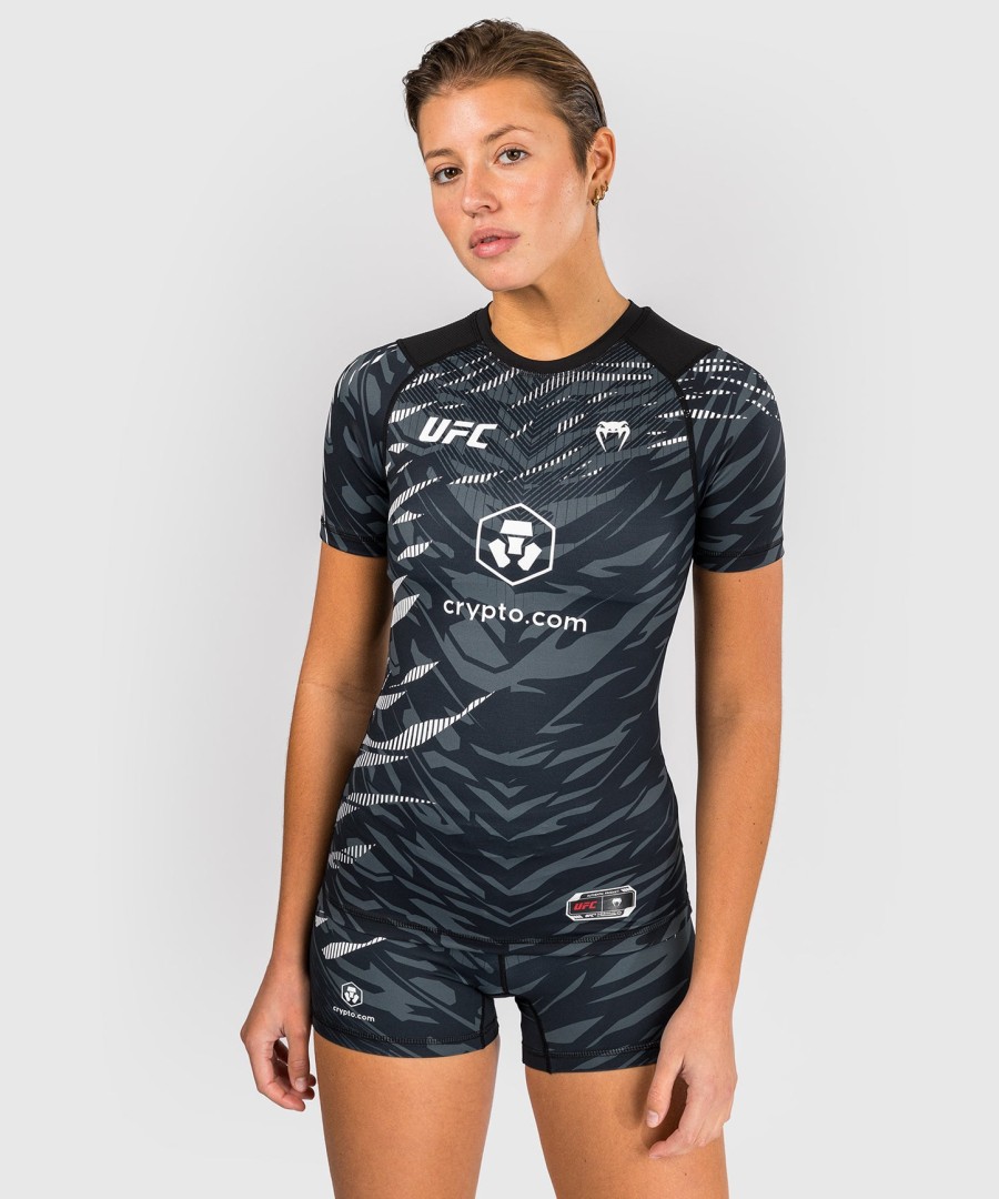 ufc fusion by venum authentic fight night women performance short sleeve rashguard - black