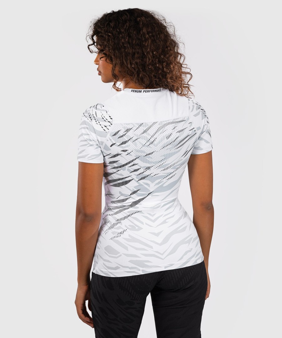 ufc fusion by venum authentic fight night women performance short sleeve rashguard - white