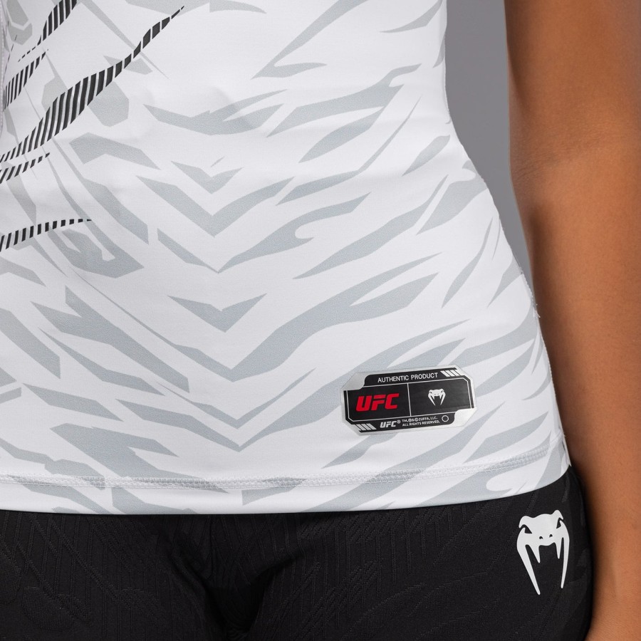 ufc fusion by venum authentic fight night women performance short sleeve rashguard - white