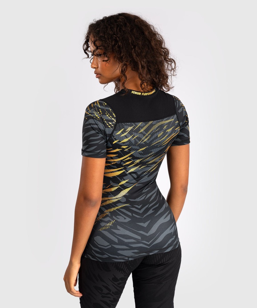 ufc fusion by venum authentic fight night women performance short sleeve rashguard - champion