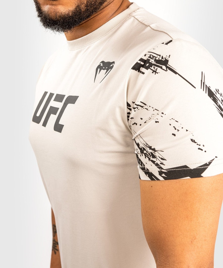 ufc venum authentic fight week men 2.0 short sleeve t-shirt - sand