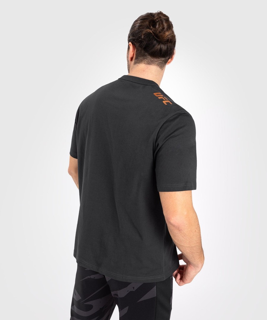 ufc adrenaline by venum fight week men short sleeve t-shirt - charcoal grey