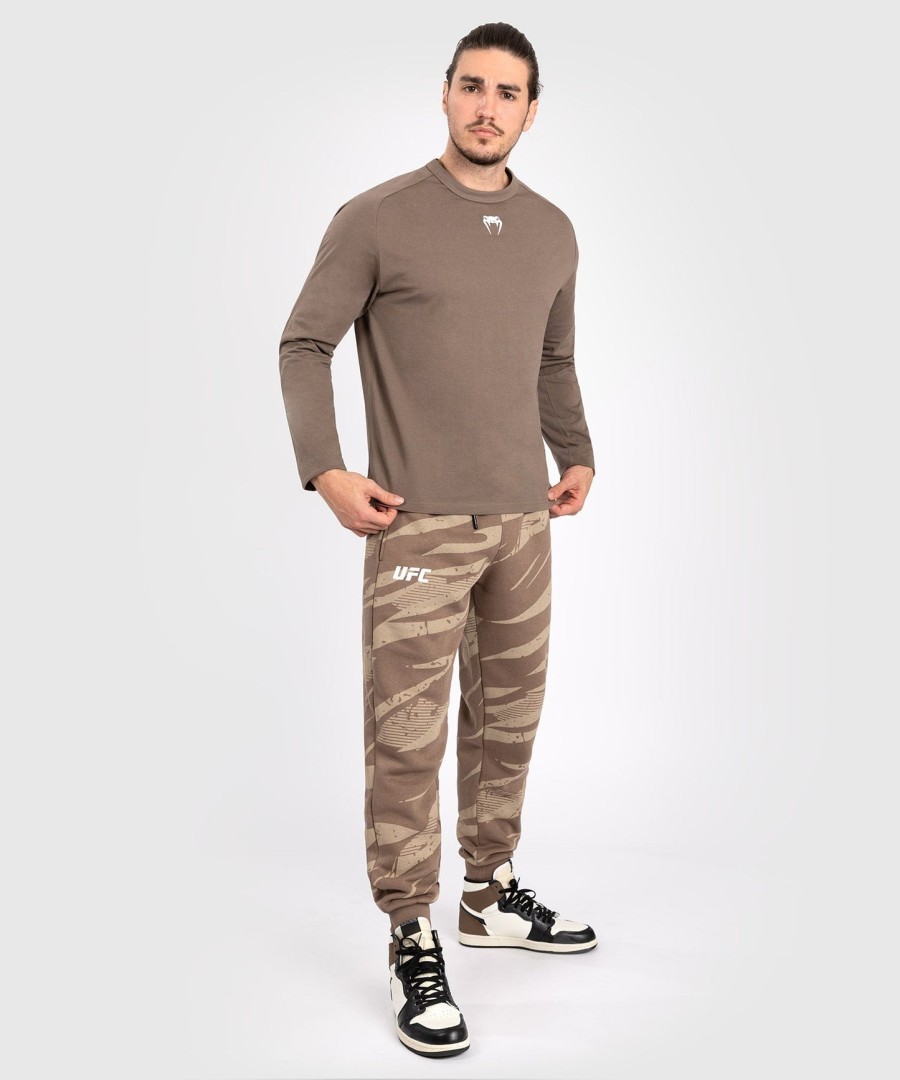 ufc adrenaline by venum fight week men long sleeve t-shirt - bronze
