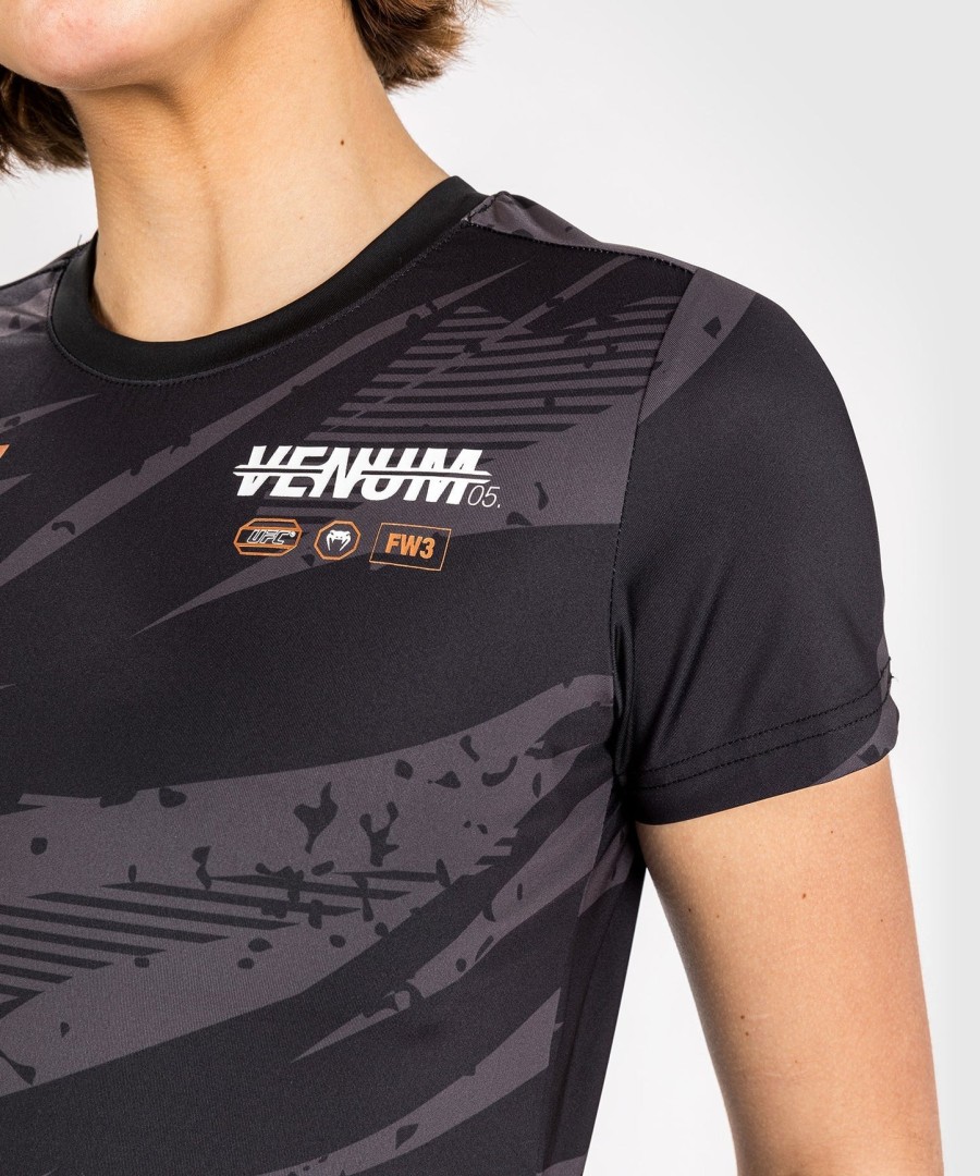 ufc adrenaline by venum fight week women dry-tech t-shirt - urban camo