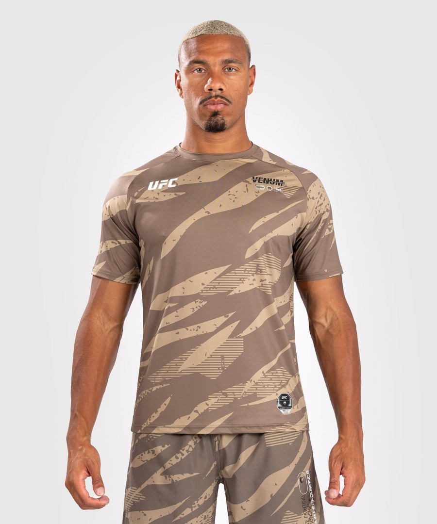ufc adrenaline by venum men fight week dry-tech t-shirt - desert camo