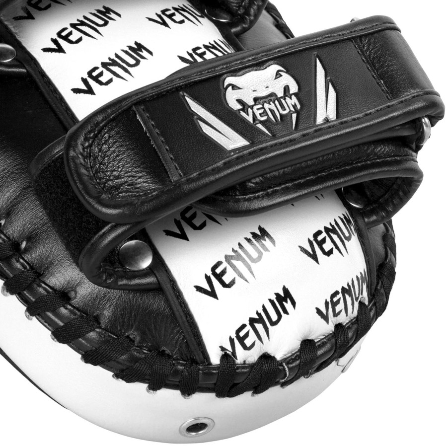 venum kick pads leather-blackwhite