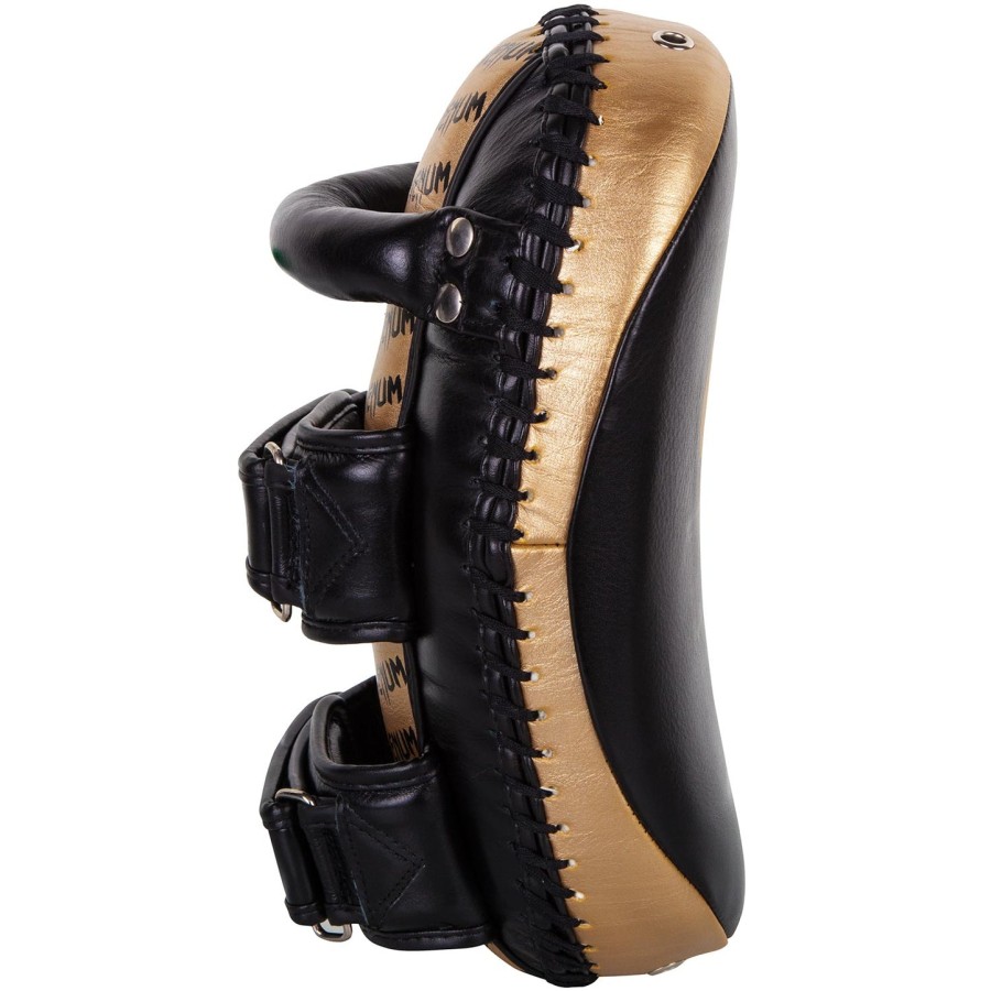 venum kick pads leather-blackgold
