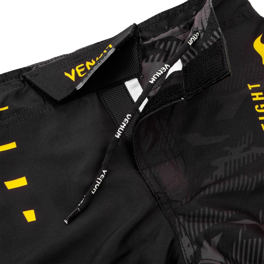 venum okinawa 2.0 kids fightshorts - blackyellow - exclusive