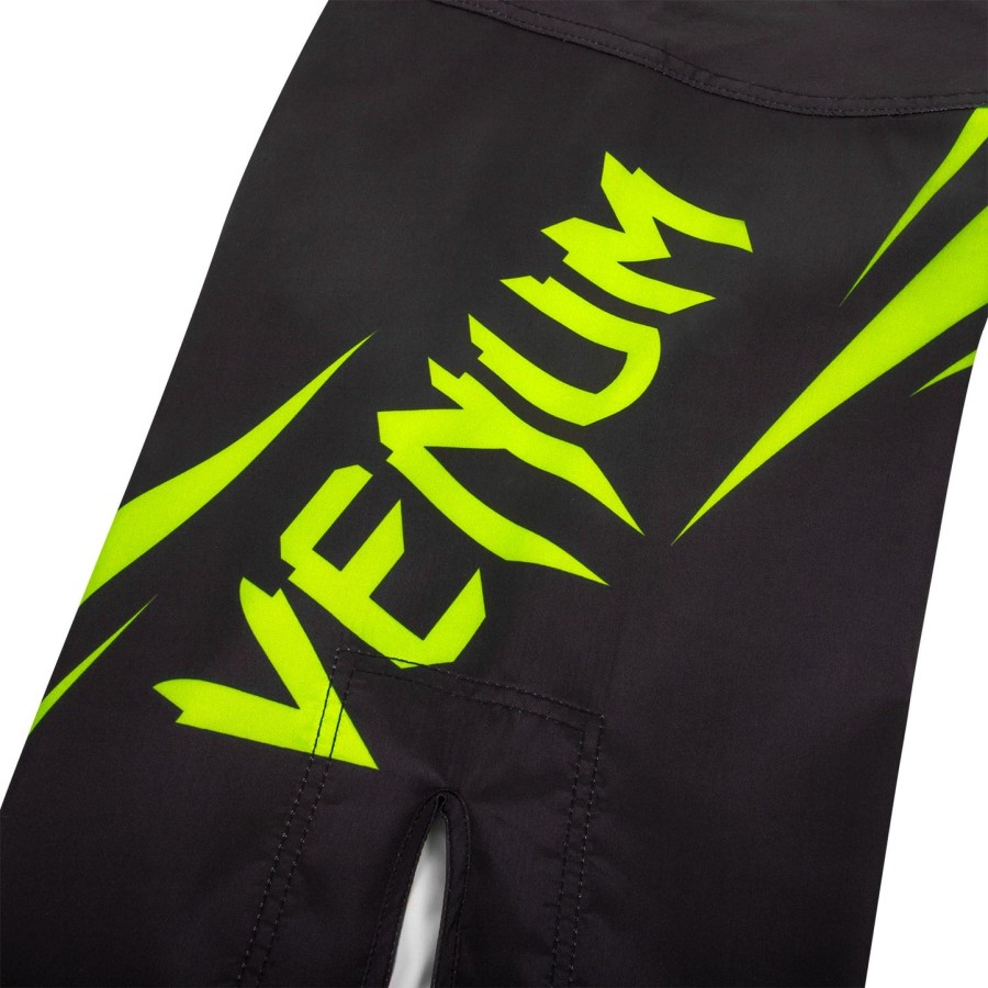 venum challenger fightshorts - blackneo yellow