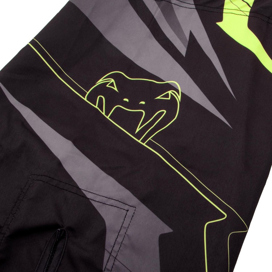 venum sharp 3.0 fightshorts - blackneo yellow