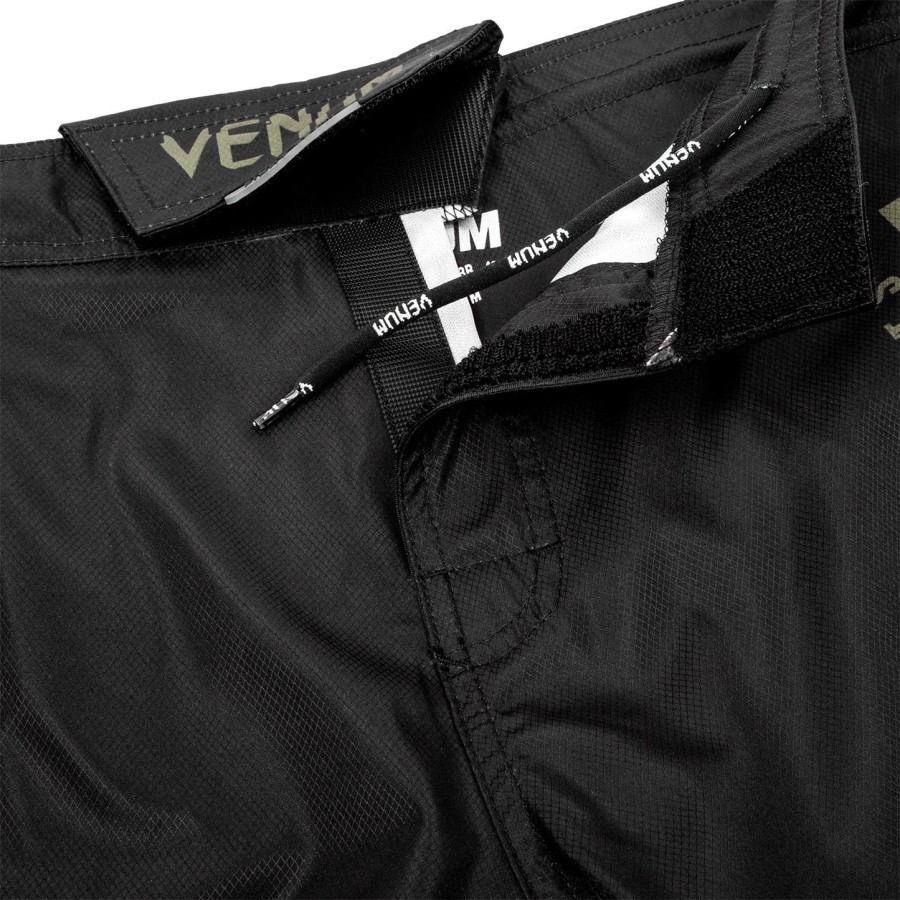 venum signature fightshorts - blackkhaki - exclusive