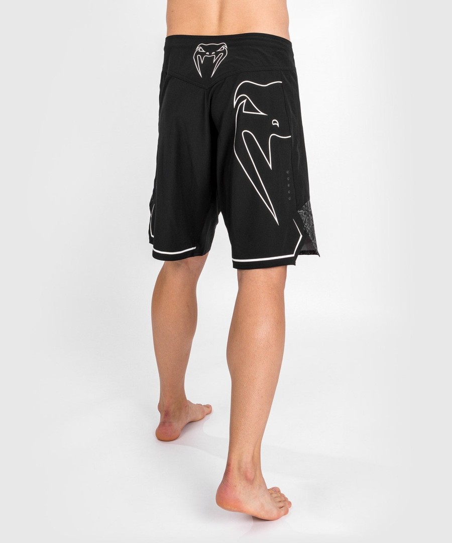 fightshorts light 4.0 venum - blackwhite