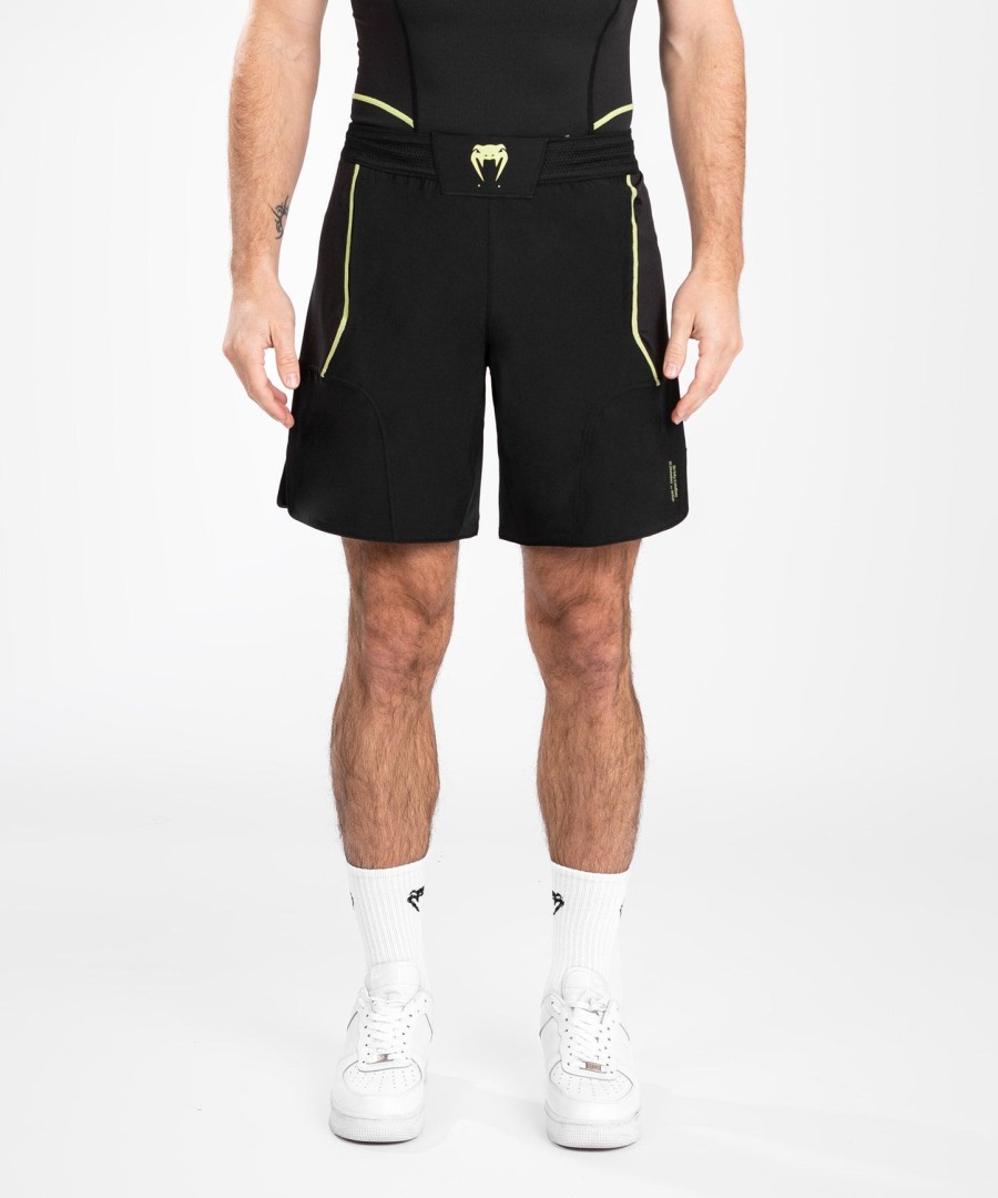 venum fusion 2.0 fightshort - blackyellow