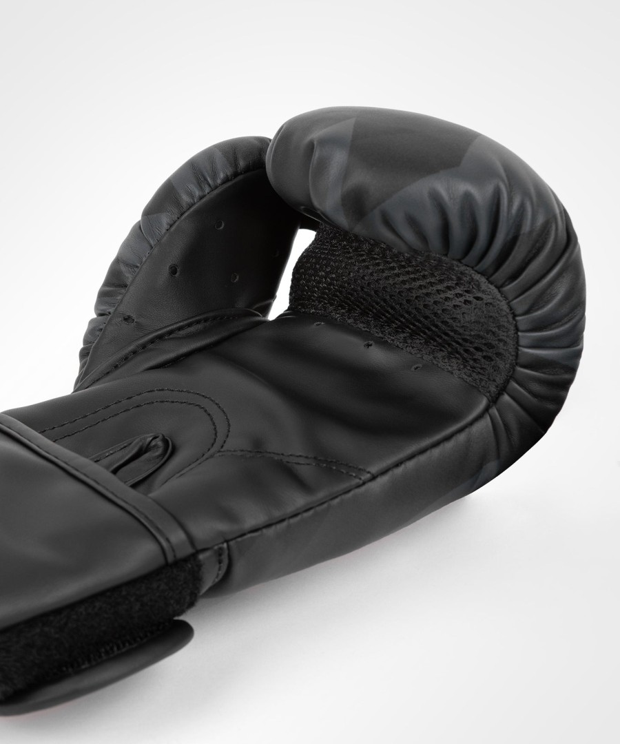 venum razor boxing gloves - for kids - blackgold