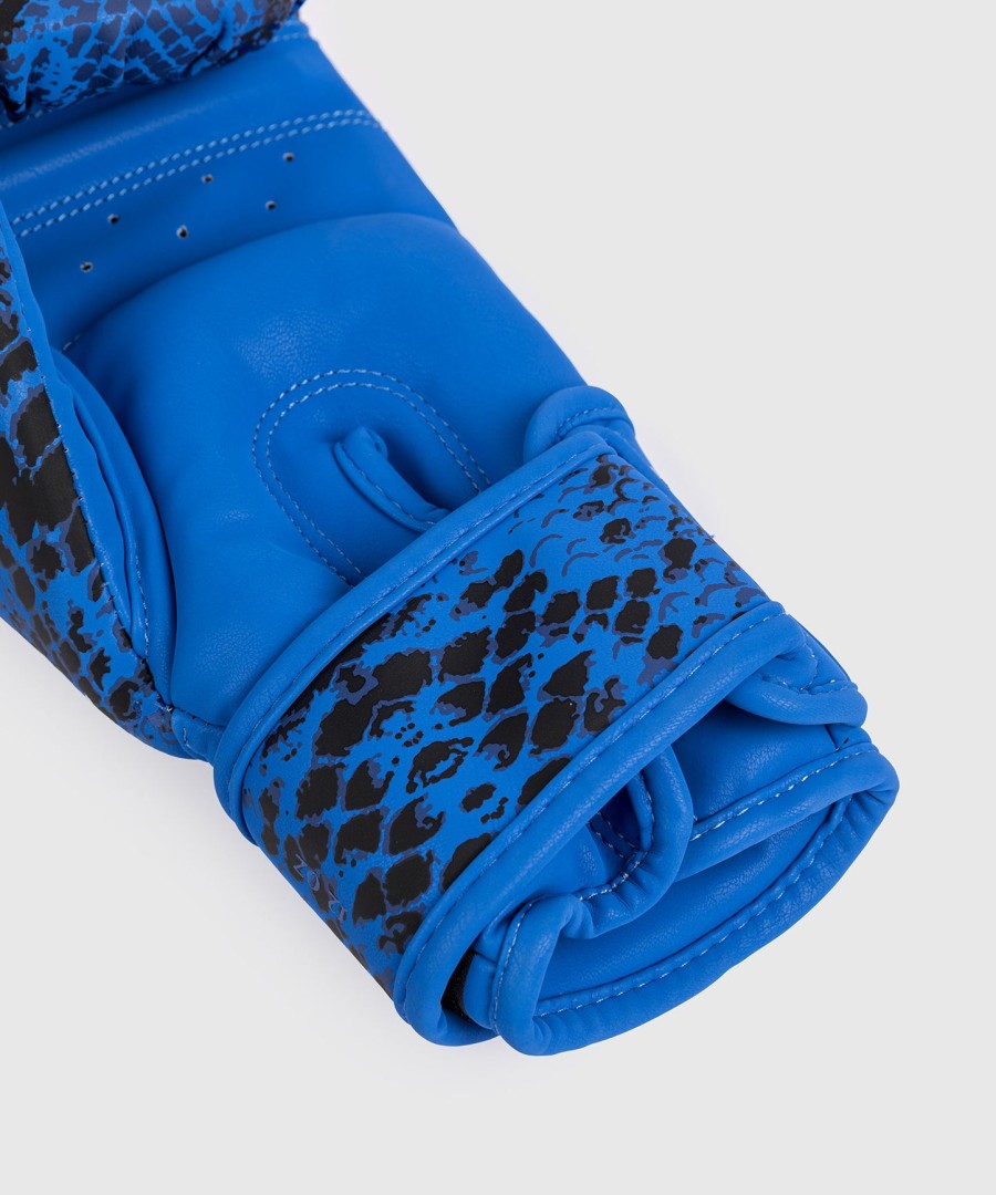 venum amazonia boxing gloves - ultramarine blue
