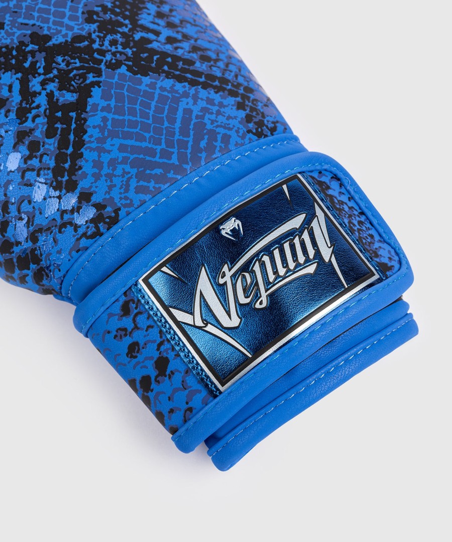 venum amazonia boxing gloves - ultramarine blue