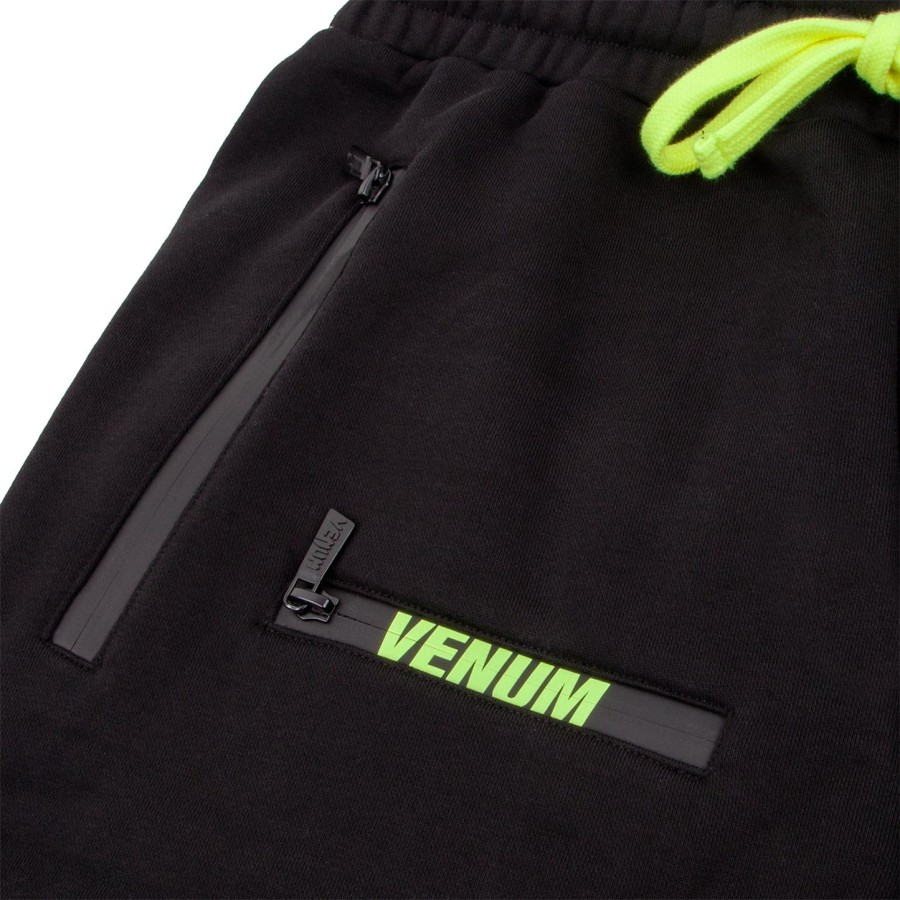 venum training camp joggers