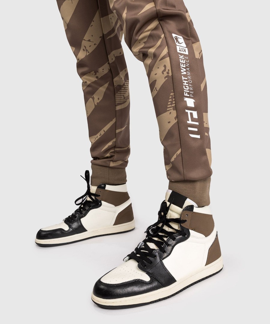 ufc adrenaline by venum fight week men pant - desert camo