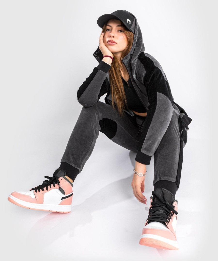 venum camoline 2.0 velvet joggers - for women - greyblack